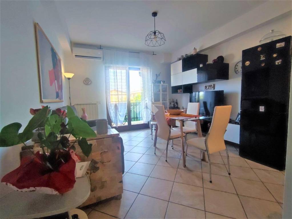 appartamento in vendita a Perugia in zona Collestrada