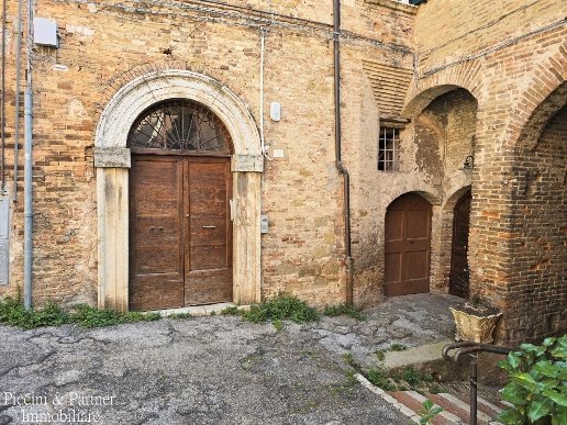 appartamento in vendita a Perugia in zona Centro Città