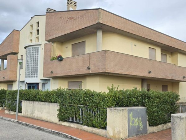 appartamento in vendita a Perugia in zona Montelaguardia