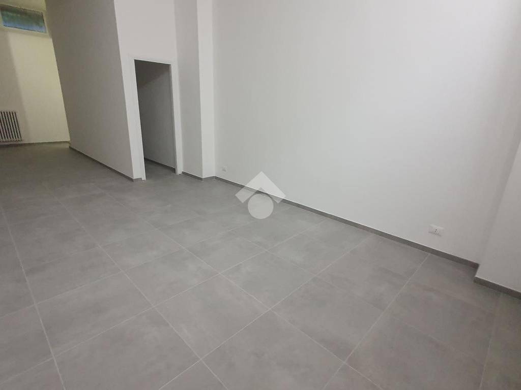 negozio in vendita a Perugia in zona Prepo