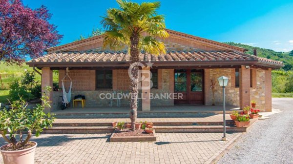 casa indipendente in vendita a Perugia