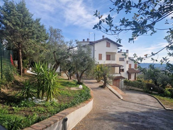 casa indipendente in vendita a Perugia in zona San Sisto
