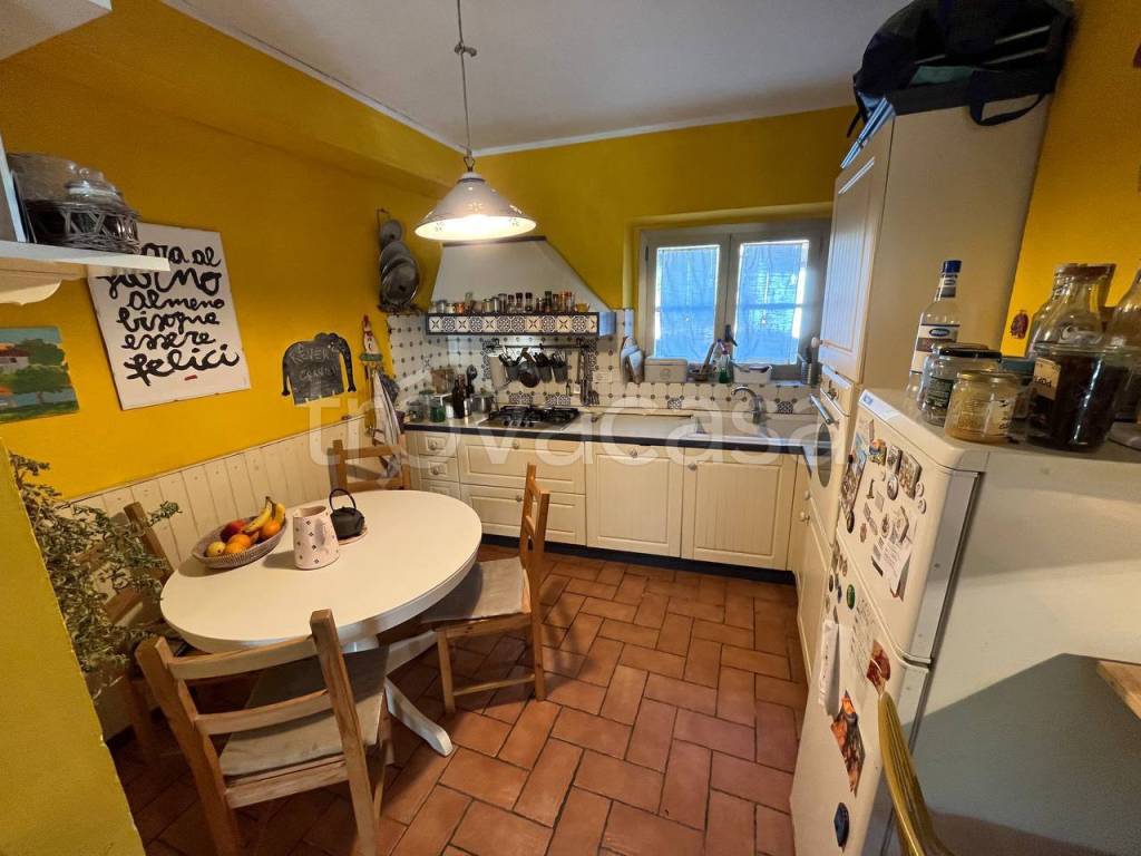 casa indipendente in vendita a Perugia in zona Cenerente