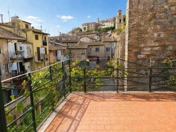 appartamento in vendita a Perugia in zona Montelaguardia