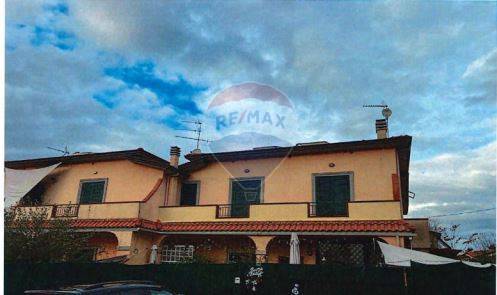 appartamento in vendita a Perugia in zona Colle Umberto I