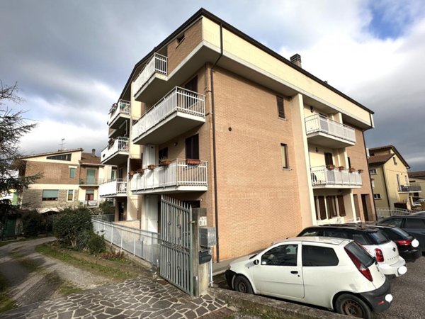 negozio in vendita a Perugia in zona Ponte Felcino