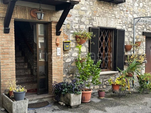 casa indipendente in vendita a Perugia in zona Casa del Diavolo