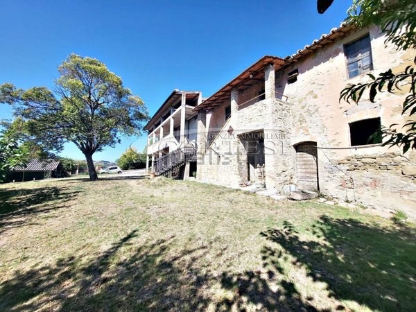 casa indipendente in vendita a Perugia