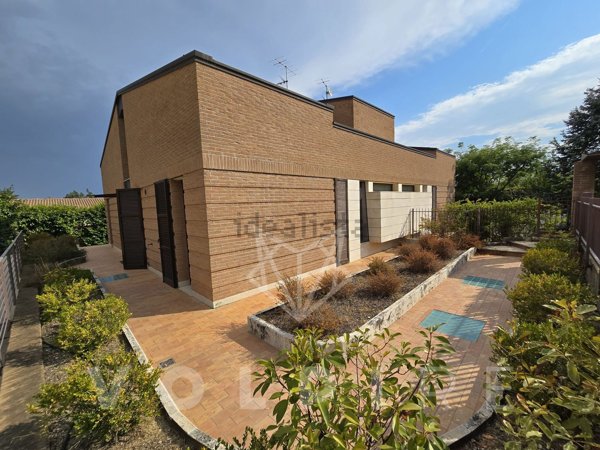 casa indipendente in vendita a Perugia