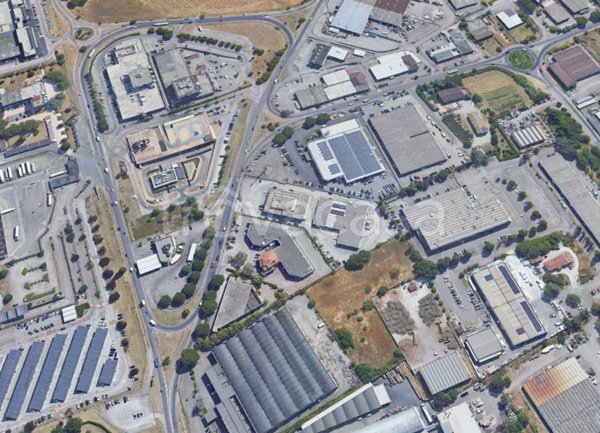 negozio in vendita a Perugia in zona Lacugnano