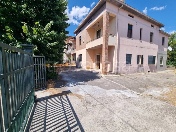 casa indipendente in vendita a Perugia in zona Casa del Diavolo