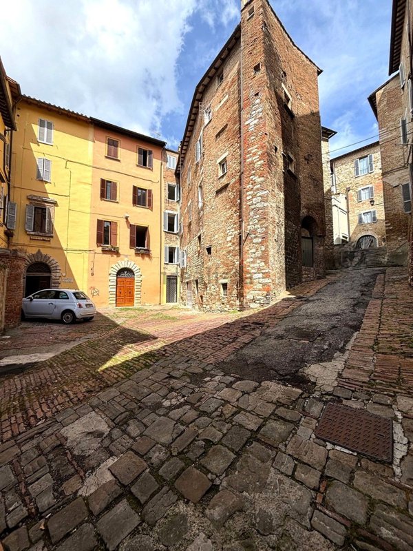 appartamento in vendita a Perugia in zona Centro Città