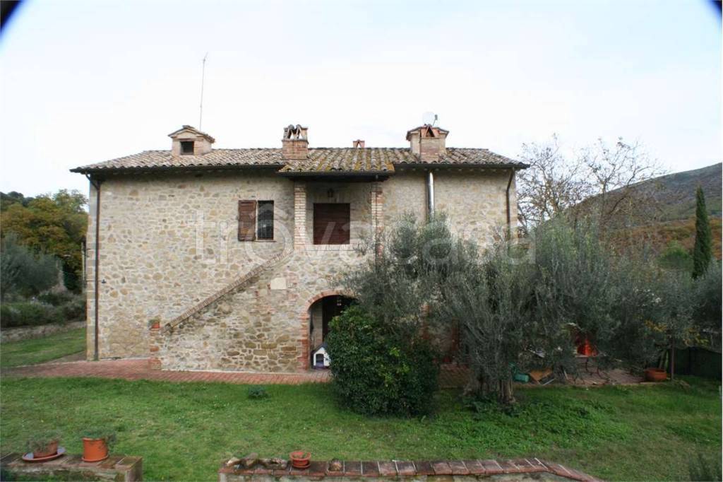 casa indipendente in vendita a Perugia in zona Canneto