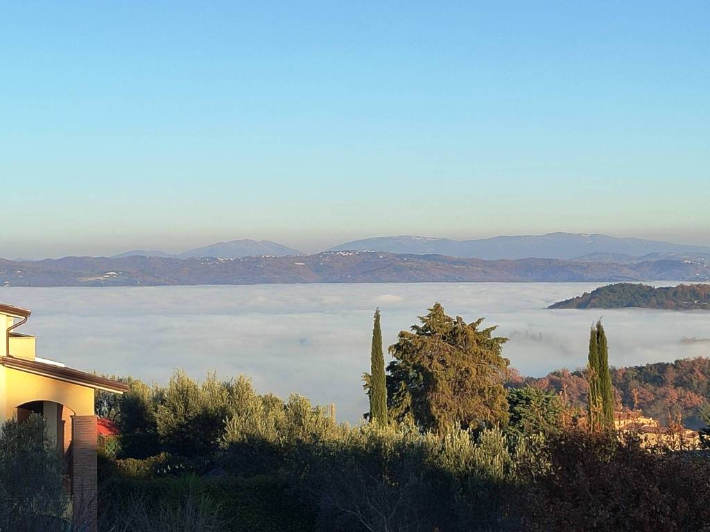 casa indipendente in vendita a Perugia in zona Casa del Diavolo