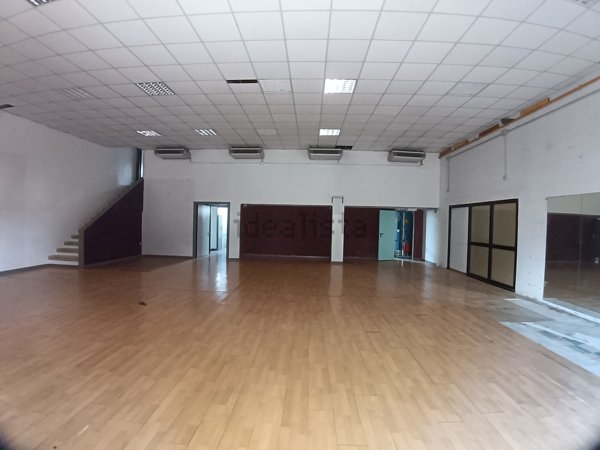 locale di sgombero in vendita a Perugia in zona Prepo