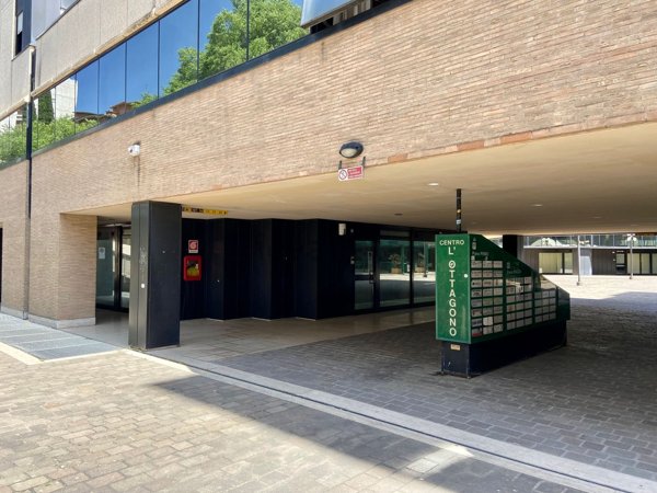 ufficio in vendita a Perugia in zona Madonna Alta