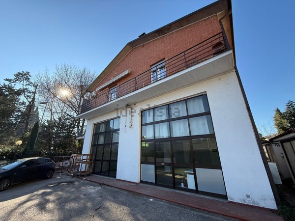 ufficio in vendita a Perugia in zona Prepo