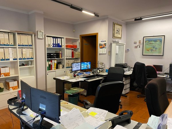 ufficio in vendita a Perugia in zona Prepo