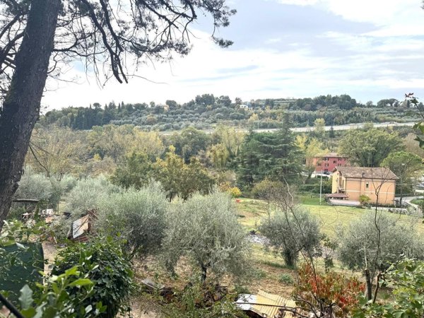 casa indipendente in vendita a Perugia in zona Filosofi