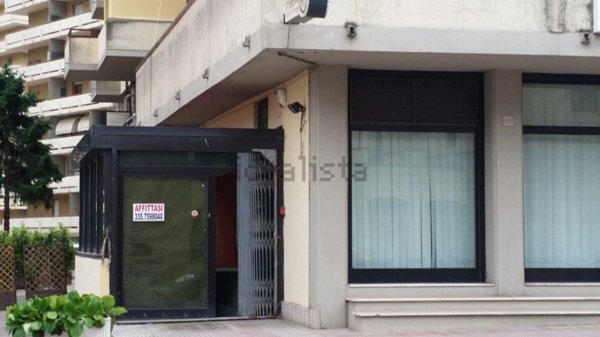 locale di sgombero in vendita a Perugia in zona Ponte San Giovanni