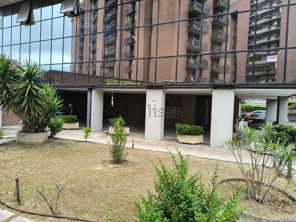 ufficio in vendita a Perugia in zona Madonna Alta