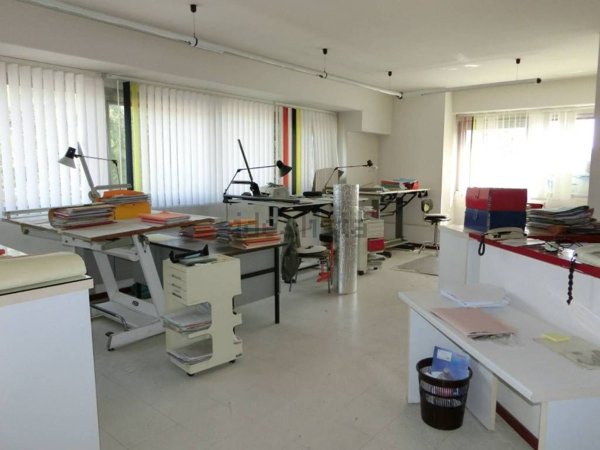 ufficio in vendita a Perugia in zona Prepo