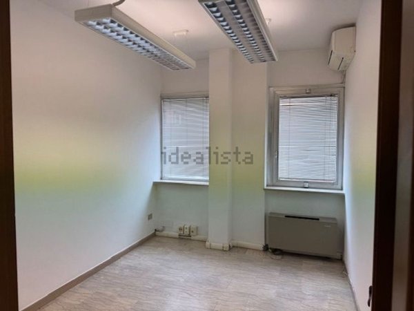 ufficio in vendita a Perugia in zona Case Bruciate