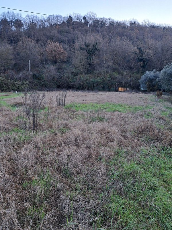 terreno edificabile in vendita a Perugia in zona Ponte Felcino