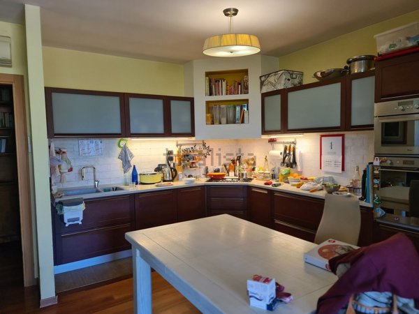 casa indipendente in vendita a Perugia in zona Ferro di Cavallo