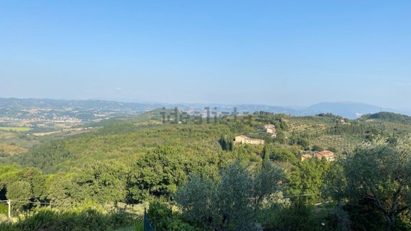 terreno edificabile in vendita a Perugia in zona Montelaguardia
