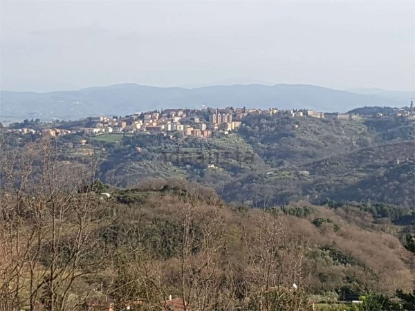 terreno edificabile in vendita a Perugia