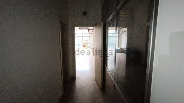 locale commerciale in vendita a Perugia in zona Filosofi