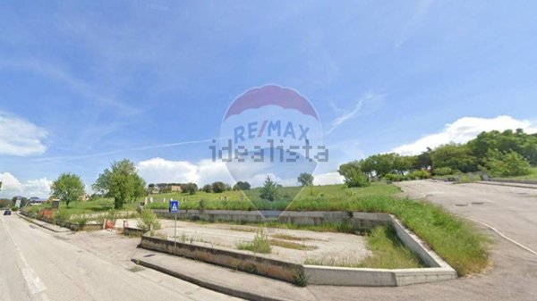 casa indipendente in vendita a Perugia in zona Pila