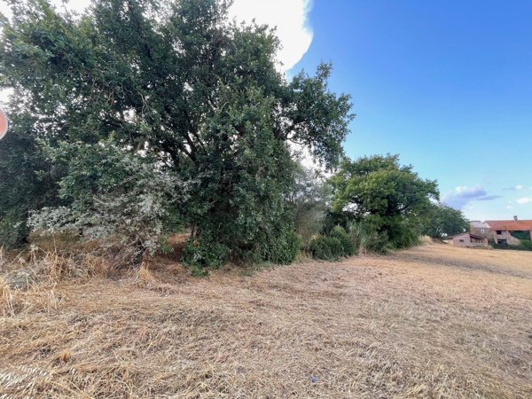 terreno edificabile in vendita a Perugia in zona Fontignano
