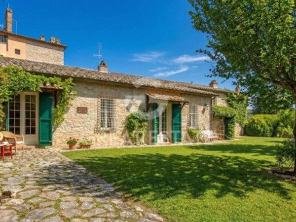 casa indipendente in vendita a Perugia in zona Centro Città