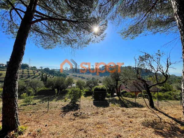 terreno edificabile in vendita a Perugia in zona Montebello