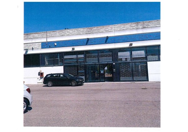 locale di sgombero in vendita a Perugia in zona Sant'Andrea delle Fratte