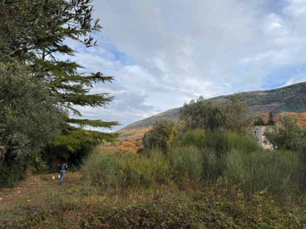 casa indipendente in vendita a Perugia in zona Colle Umberto I