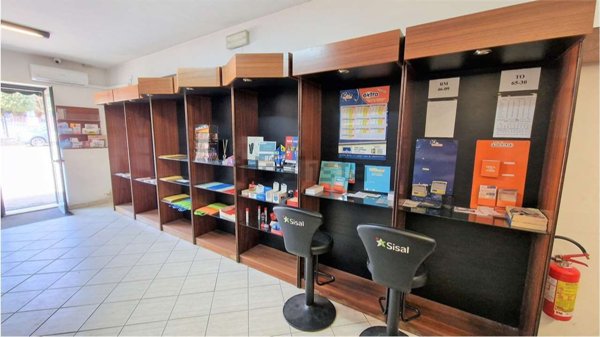 negozio in vendita a Perugia in zona Prepo