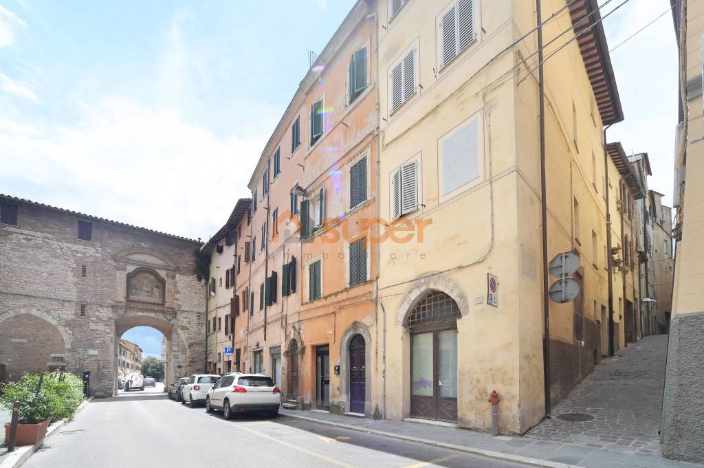 appartamento in vendita a Perugia in zona Centro Città