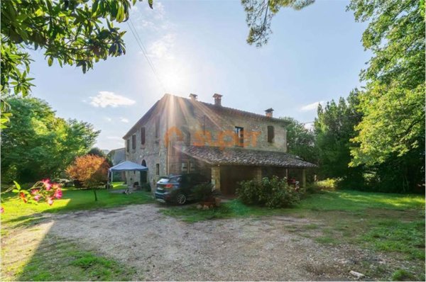 casa indipendente in vendita a Perugia in zona Casa del Diavolo