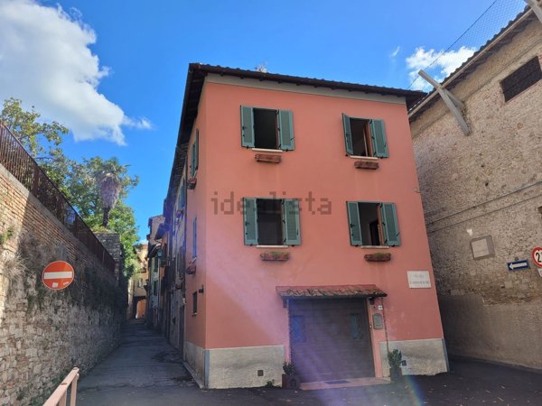 appartamento in vendita a Perugia in zona Centro Città