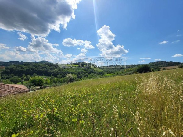 terreno agricolo in vendita a Perugia in zona Villa Pitignano