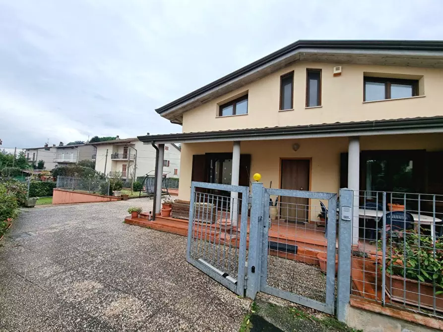 casa indipendente in vendita a Perugia in zona Santa Maria Rossa
