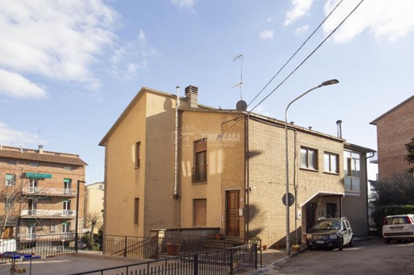 appartamento in vendita a Perugia in zona Ferro di Cavallo