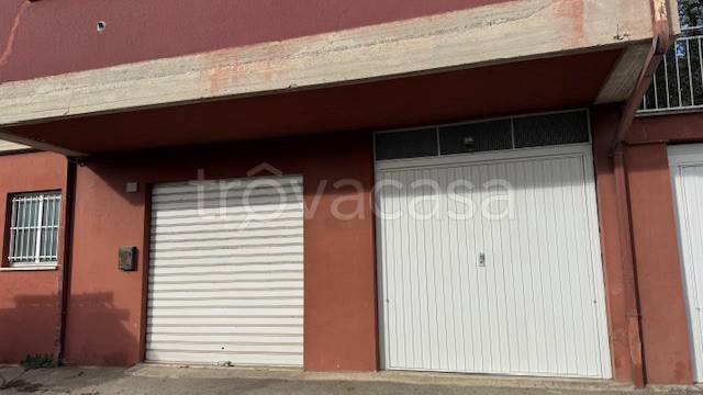 locale commerciale in vendita a Perugia in zona Pretola