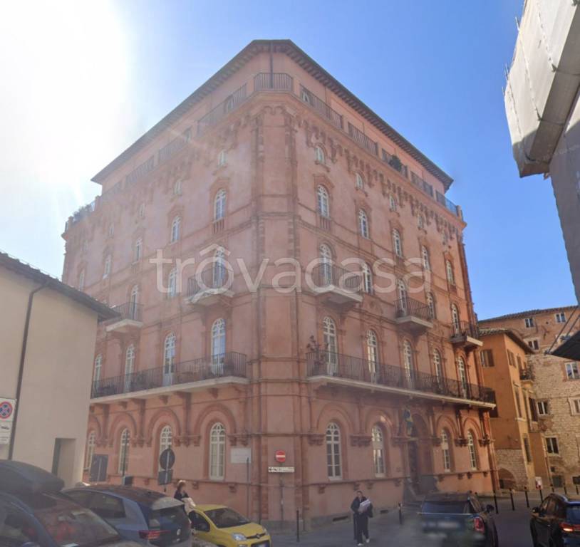 ufficio in vendita a Perugia in zona Centro Città