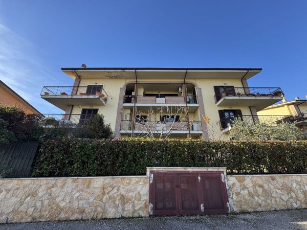 appartamento in vendita a Perugia in zona Montelaguardia