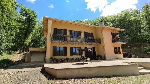 casa indipendente in vendita a Perugia