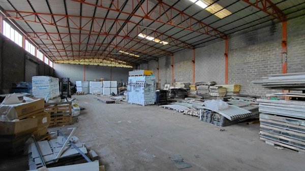 capannone in vendita a Perugia